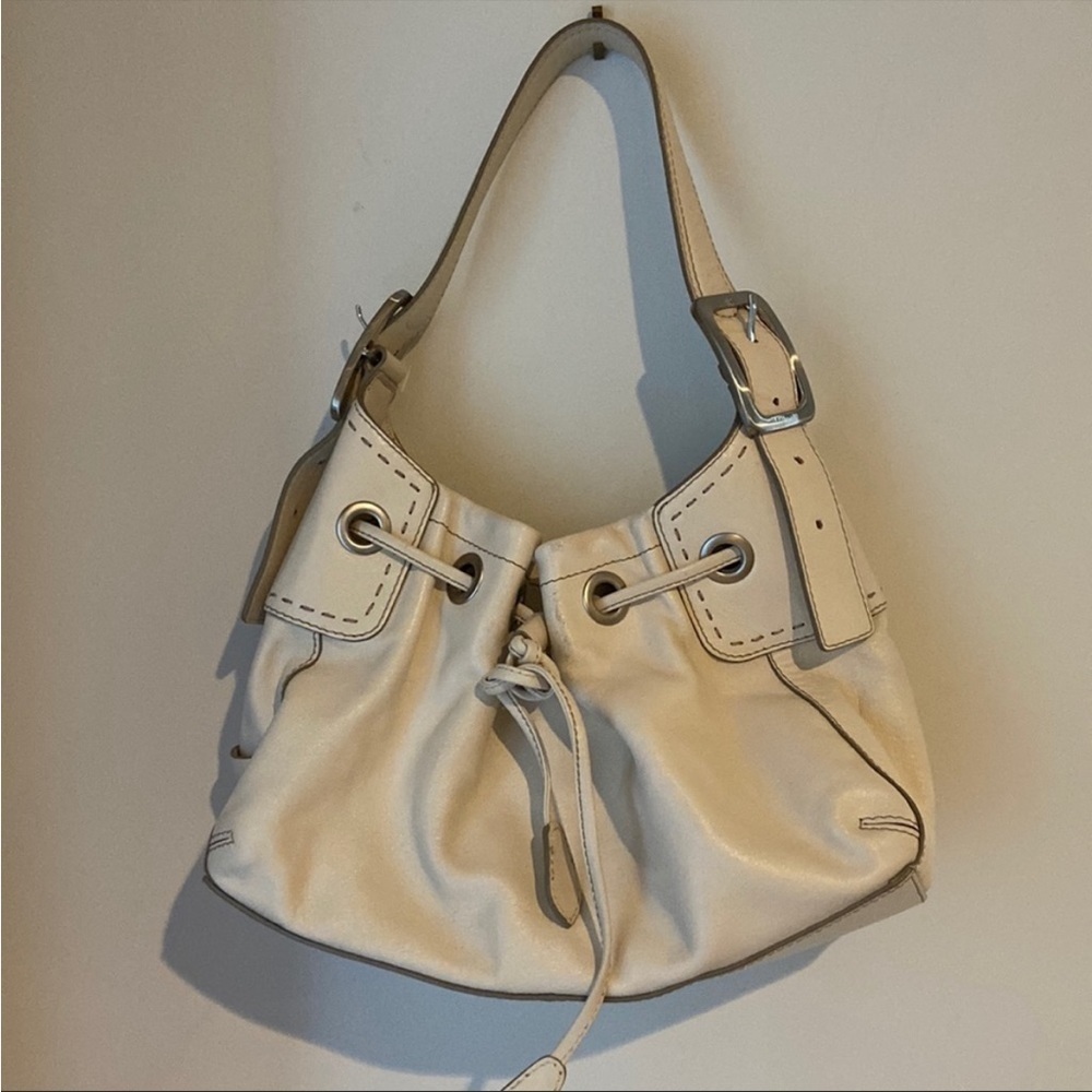 Vintage GUC Cole Hann leather Ecru shoulder bucket bag